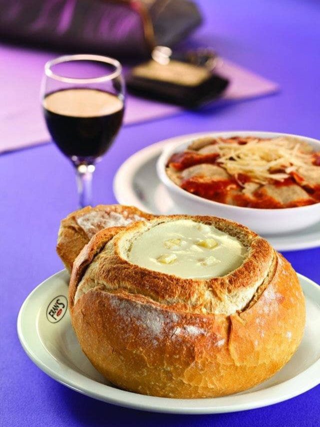 Sopa De Queijo No Pão Italiano